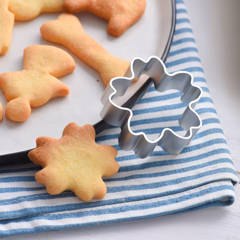 Pineapple cake mold - cherry blossom shape