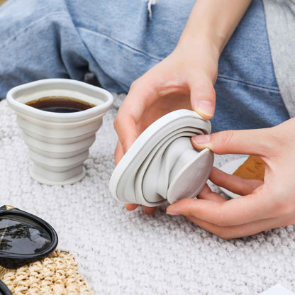 矽膠輕量便攜伸縮摺疊水杯連蓋 (200ml / 300ml)