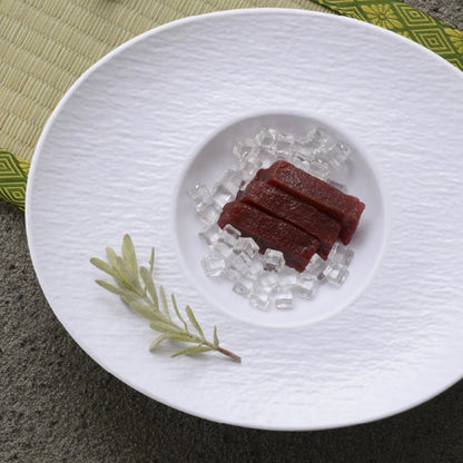 Rock pattern hat-shaped plate (white)