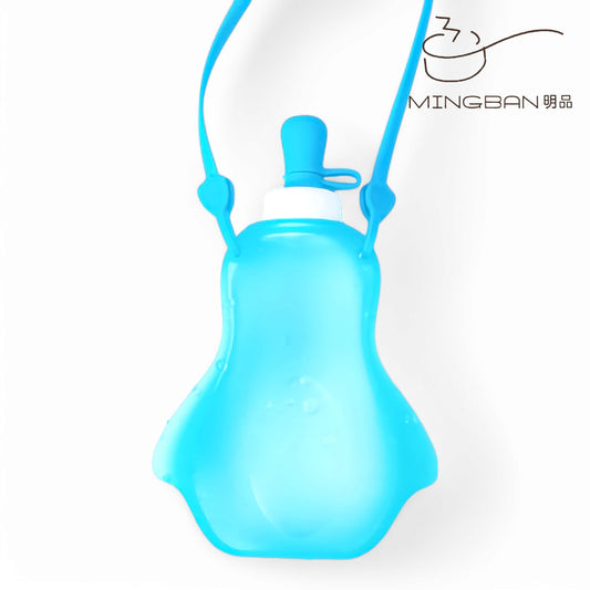 兒童便攜式背帶可折矽膠摺疊水袋 (企鵝)