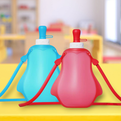 兒童便攜式背帶可折矽膠摺疊水袋 (企鵝)