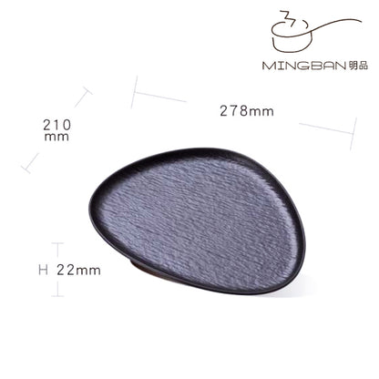 11" Melamine Triangular Plate (Black)